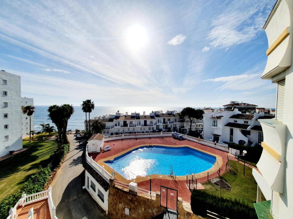 Cozy Apartment On The Beach Sitio de Calahonda Exterior photo
