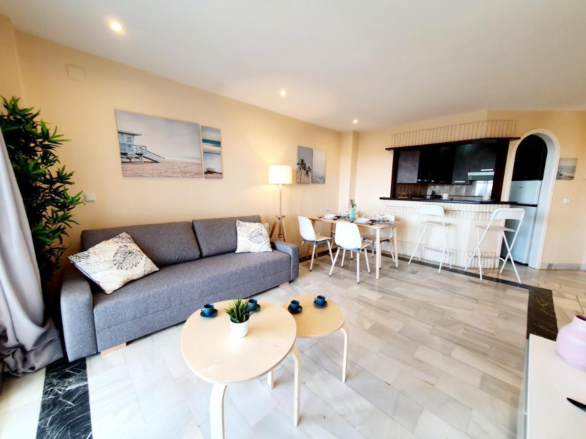 Cozy Apartment On The Beach Sitio de Calahonda Exterior photo